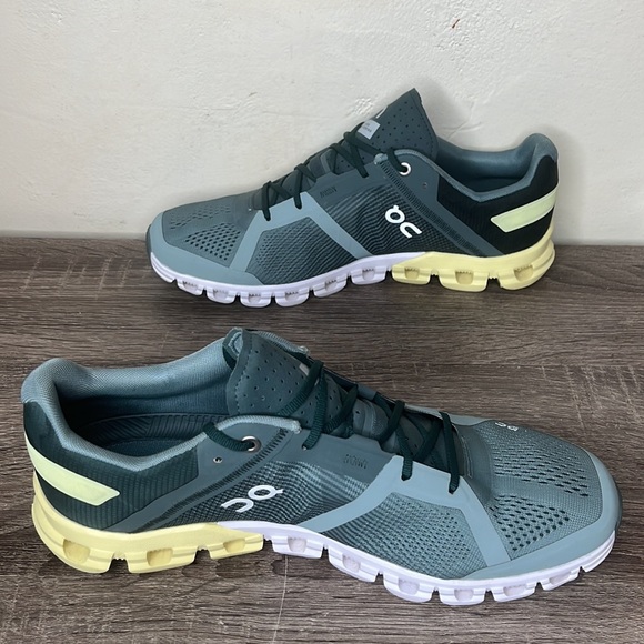 On cloud cloudflow 2.0 sea limelight 9 NWOT - Picture 3 of 13